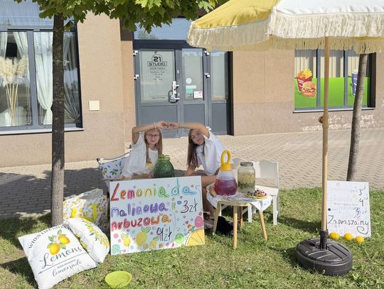 Zuzia i Lili zapraszają na lemoniadę