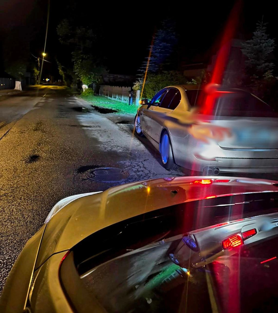 23-latek na zwykłej drodze pędził BMW 194 km/h!