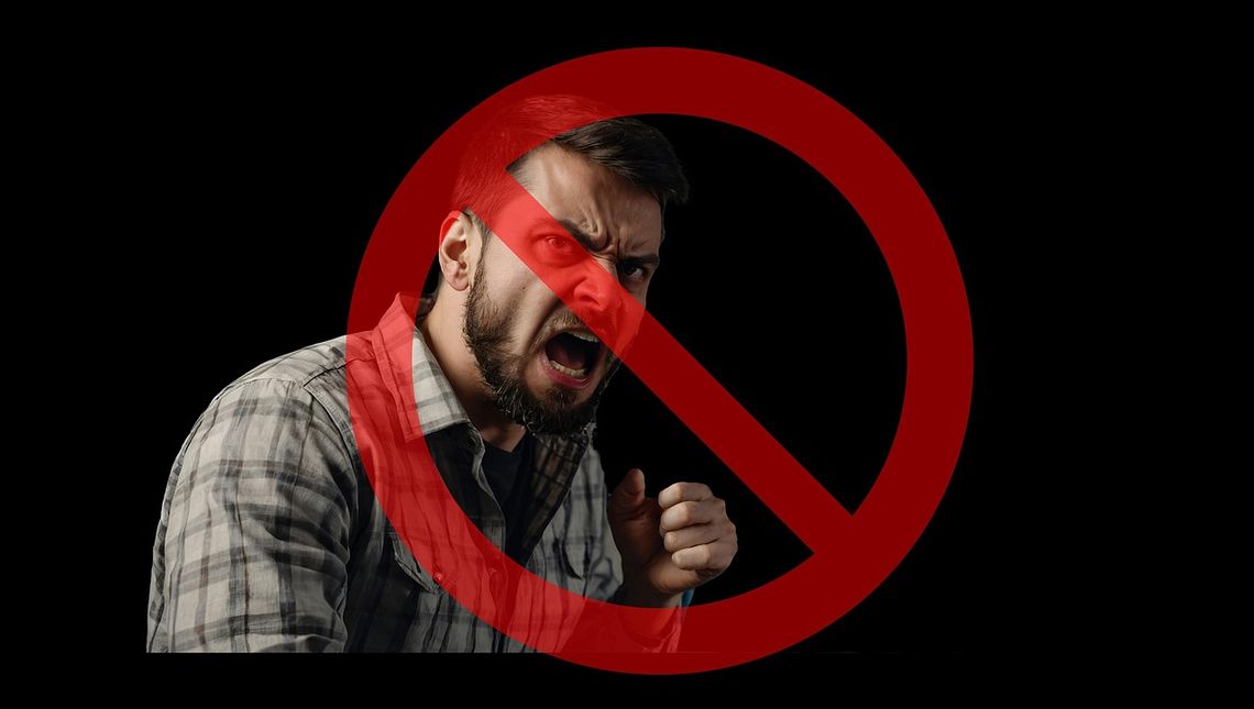 35-latek dostał nakaz opuszczenia domu - TuOlawa.pl 35-latek dostał nakaz opuszczenia domu - TuOlawa.pl