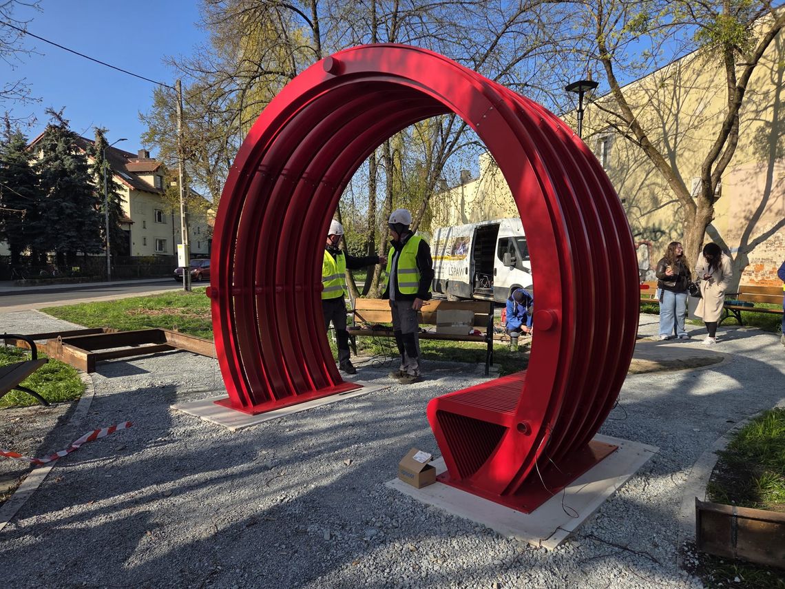 Oława. Zmiany na Skwerze Praw Kobiet Oława. Zmiany na Skwerze Praw Kobiet