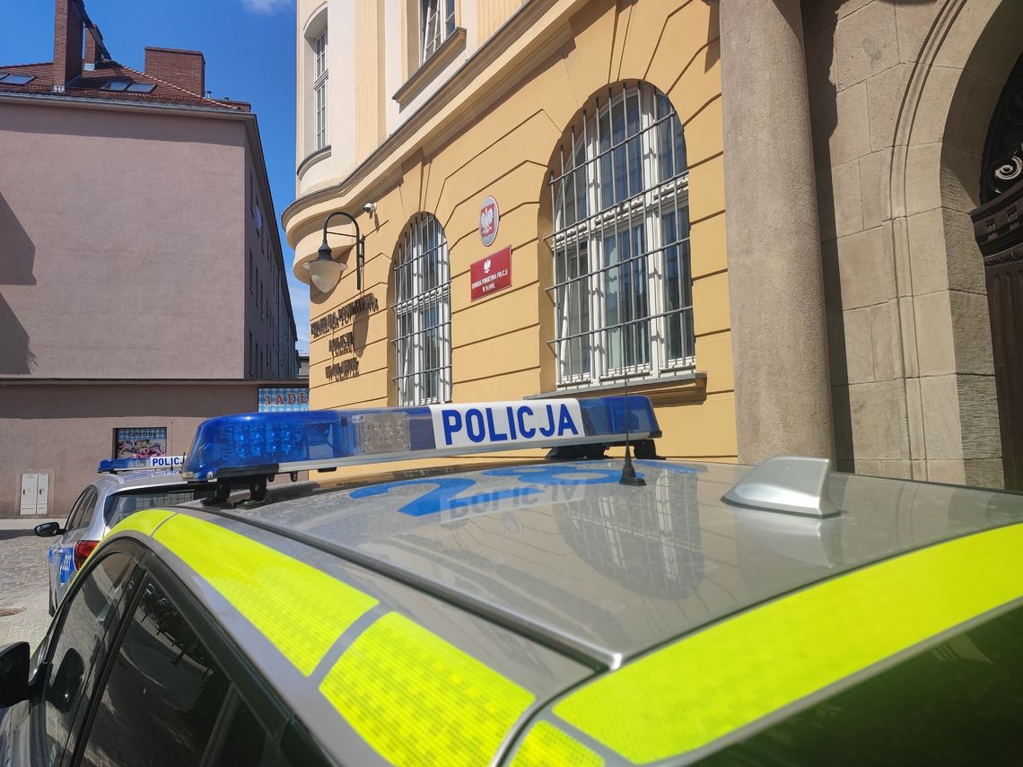 77-latek był wannie. Nie miał siły sam z niej wyjść... 77-latek był wannie. Nie miał siły sam z niej wyjść...