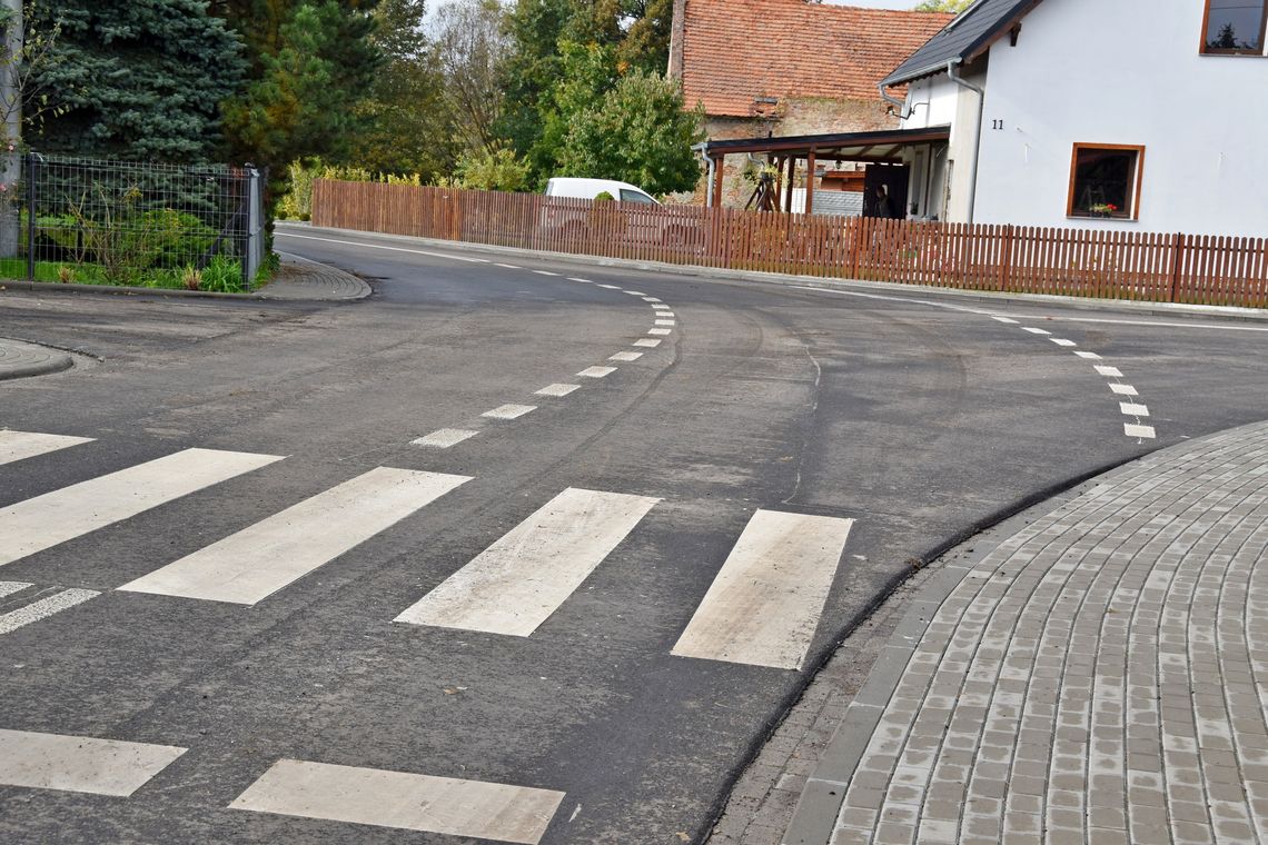 Po remoncie droga w tej wiosce jest jak nowa