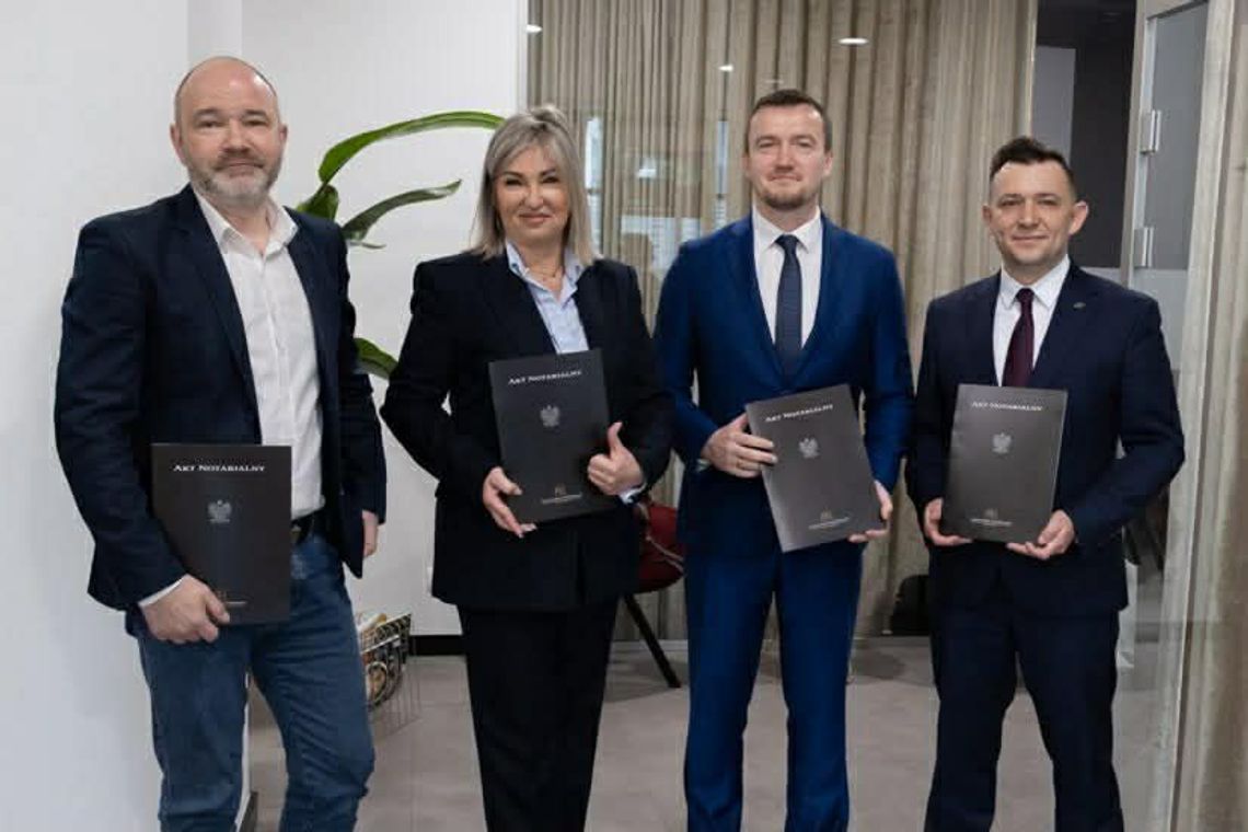 Akt notarialny podpisany. Spółka "Jelcz" kupiła działkę pod budowę fabryki