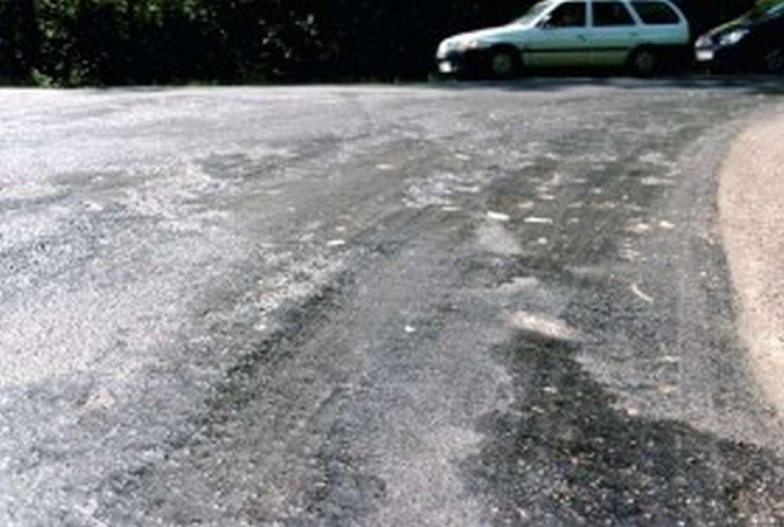 Asfalt znów się klei