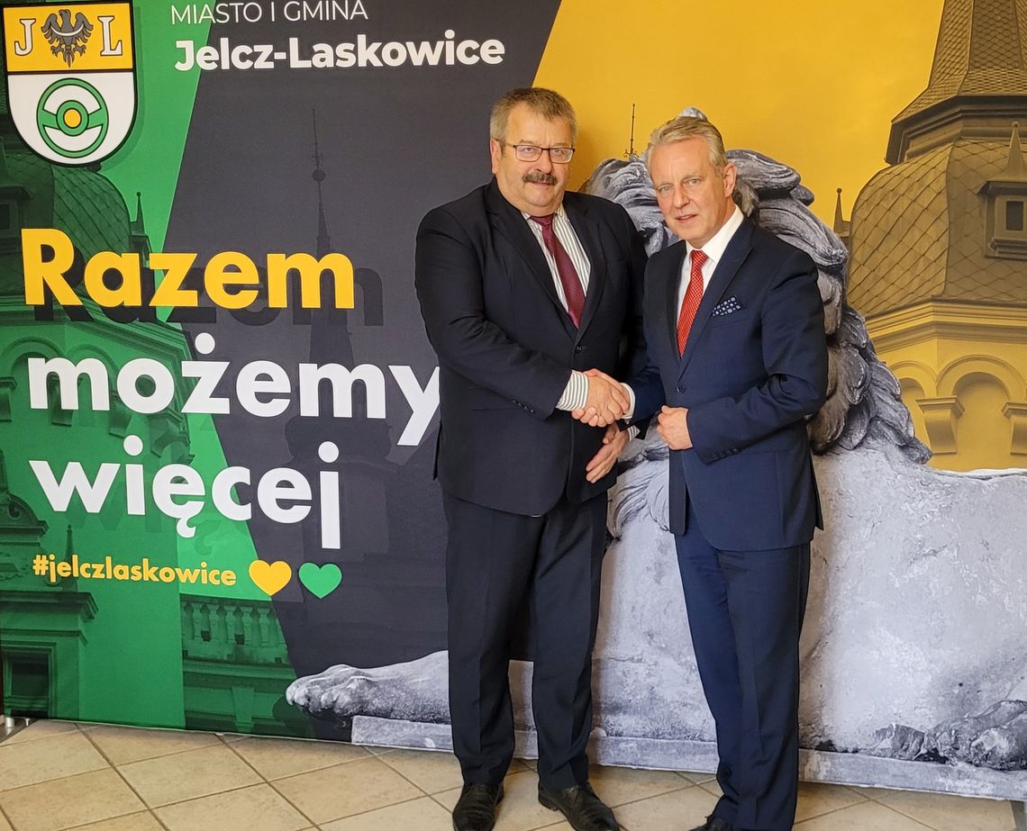 Autobusem z Wrocławia do Jelcza-Laskowic