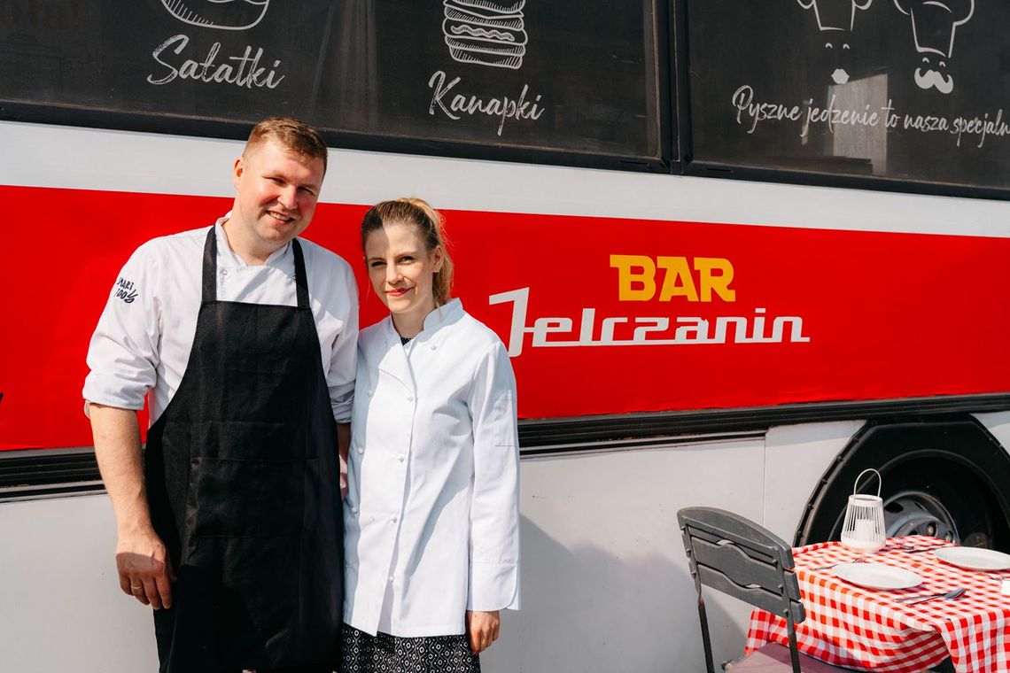 Bar w autobusie, o którym usłyszały miliony