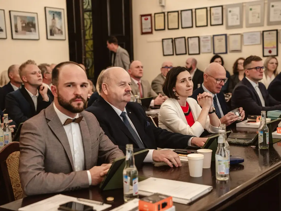 Będzie nowy statut gminy J-L? Sześciu radnych dołączyło do komisji Będzie nowy statut gminy J-L? Sześciu radnych dołączyło do komisji