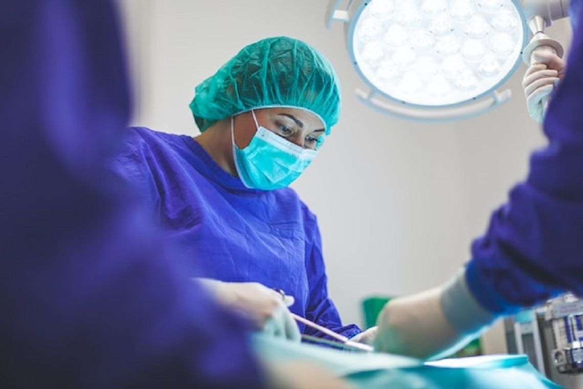 Bezpieczeństwo i jakość - Standardy opieki medycznej w turystyce medycznej dotyczącej plastyki uszu w Turcji
