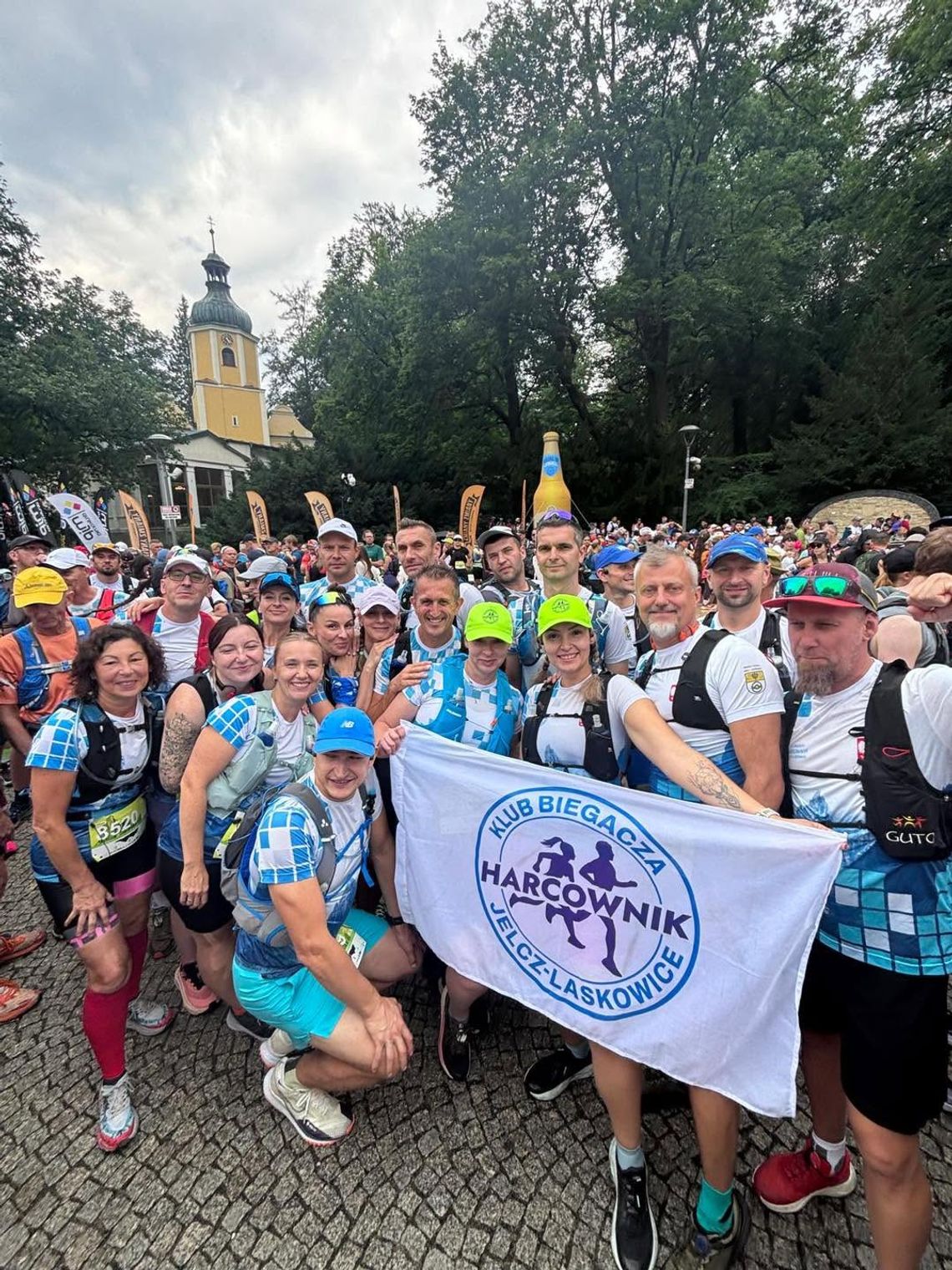 Blisko 50 biegaczy z "Harcownika" na Dolnośląskim Festiwalu Biegów Górskich Blisko 50 biegaczy z "Harcownika" na Dolnośląskim Festiwalu Biegów Górskich