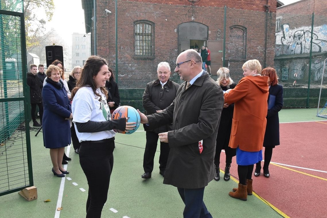 Boisko już otwarte (ZDJĘCIA I FILMIK)