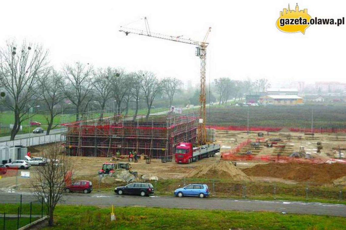 Budowa nowej galerii wstrzymana. Co dalej?