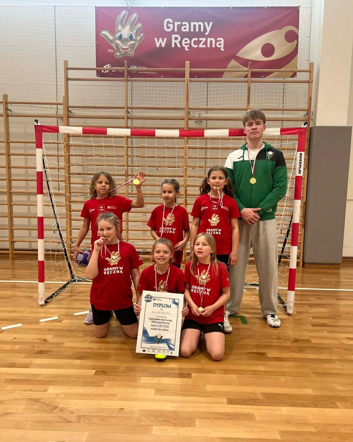 Cenne doświadczenie młodych piłkarek ręcznych