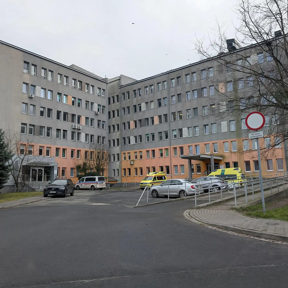 Część radnych nie chciała głosować, ale uchwała przeszła. 200 tysięcy na remont szpitala
