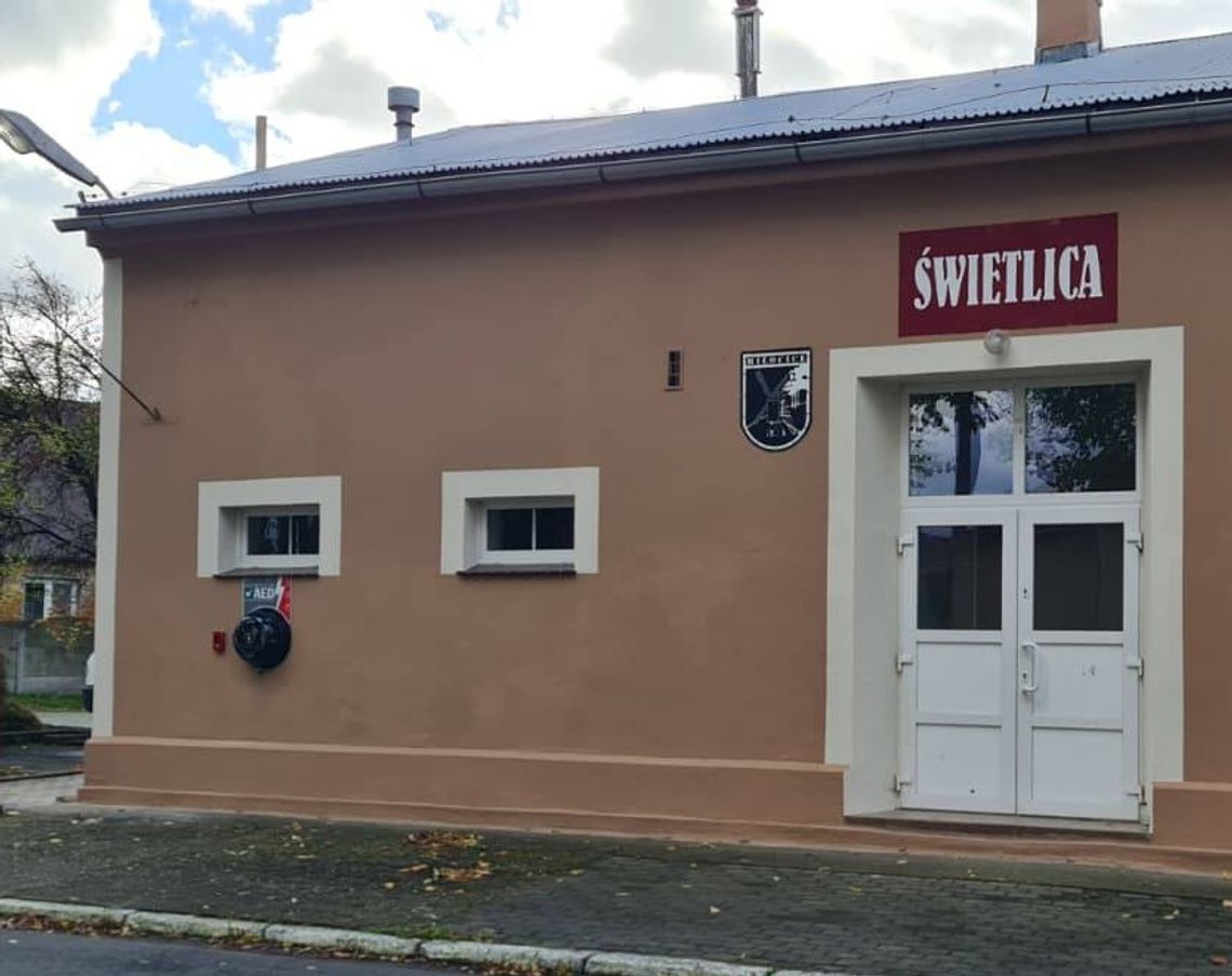 Cztery nowe defibrylatory już zamontowane Cztery nowe defibrylatory już zamontowane