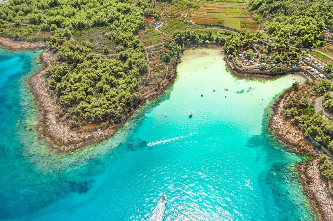 Dalmacja i jej wyspy – idealne miejsce na luksusowe wakacje w rozsądnej cenie