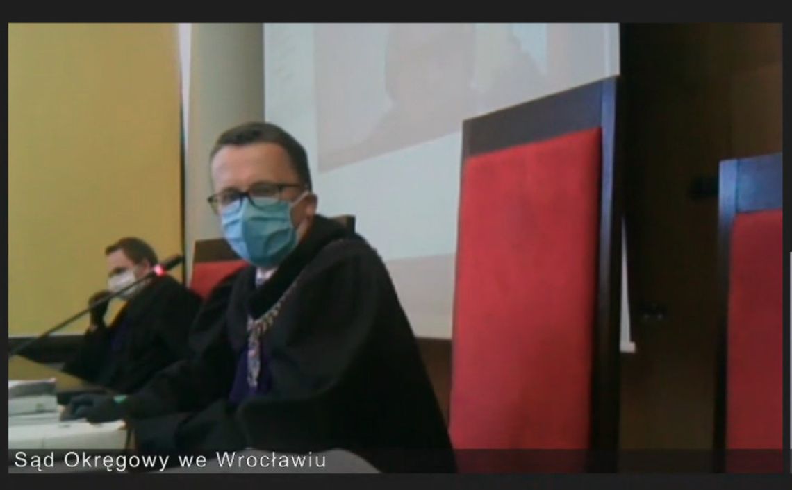 Dam sobie rękę uciąć, że słyszałem, jak Irek mówił do żony, aby spaliła spodnie