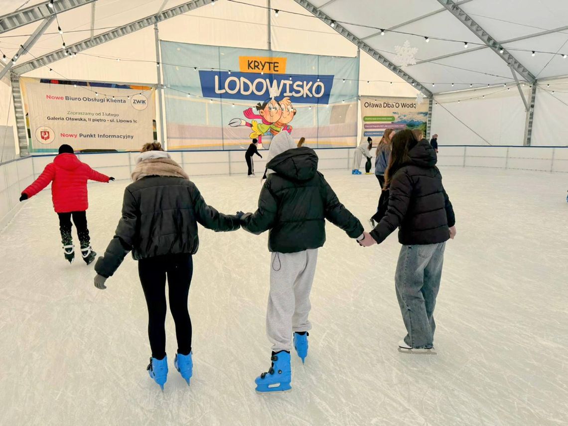 Dentysta ratował ząb wprost na lodowisku w Oławie! Dentysta ratował ząb wprost na lodowisku w Oławie!