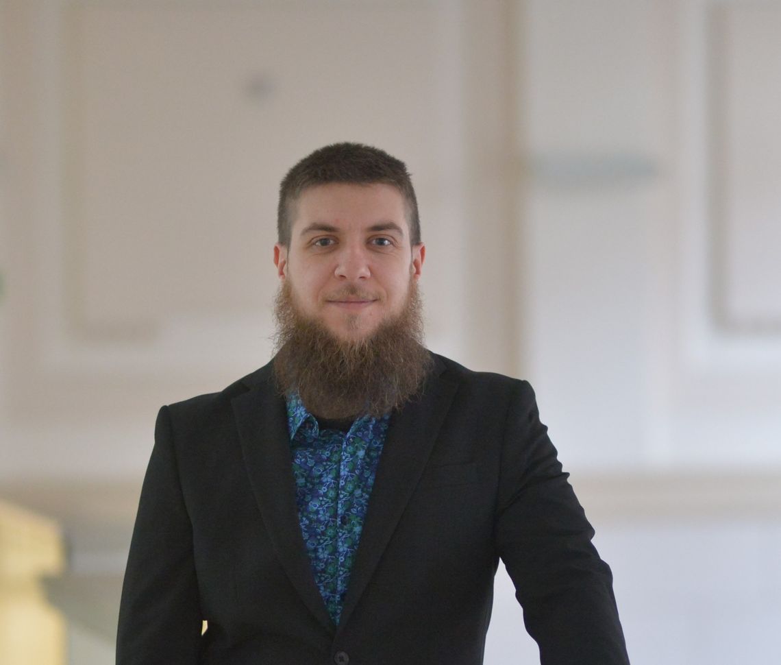 Dla starszych kobiet atrakcyjna u panów jest broda, dla młodszych - muskulatura