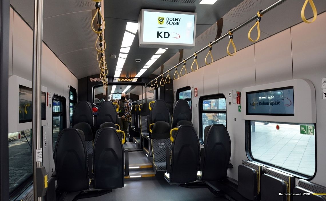 Dolny Śląsk stawia na nowoczesną kolej! Ekologiczny pociąg hybrydowy wyjechał na tory w regionie