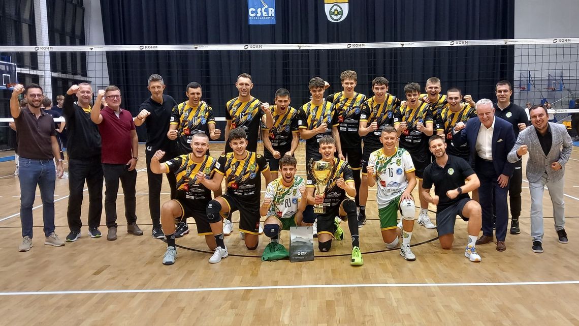 Dwa mecze wygrane, puchar w rękach gospodarzy