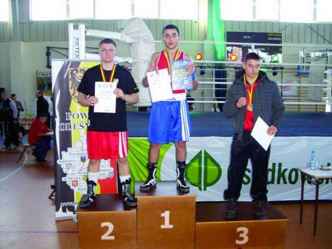 Dwa tytuły oławian