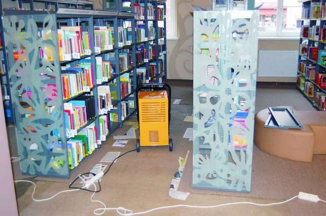 Dział dziecięcy zamknięty, biblioteka wysycha