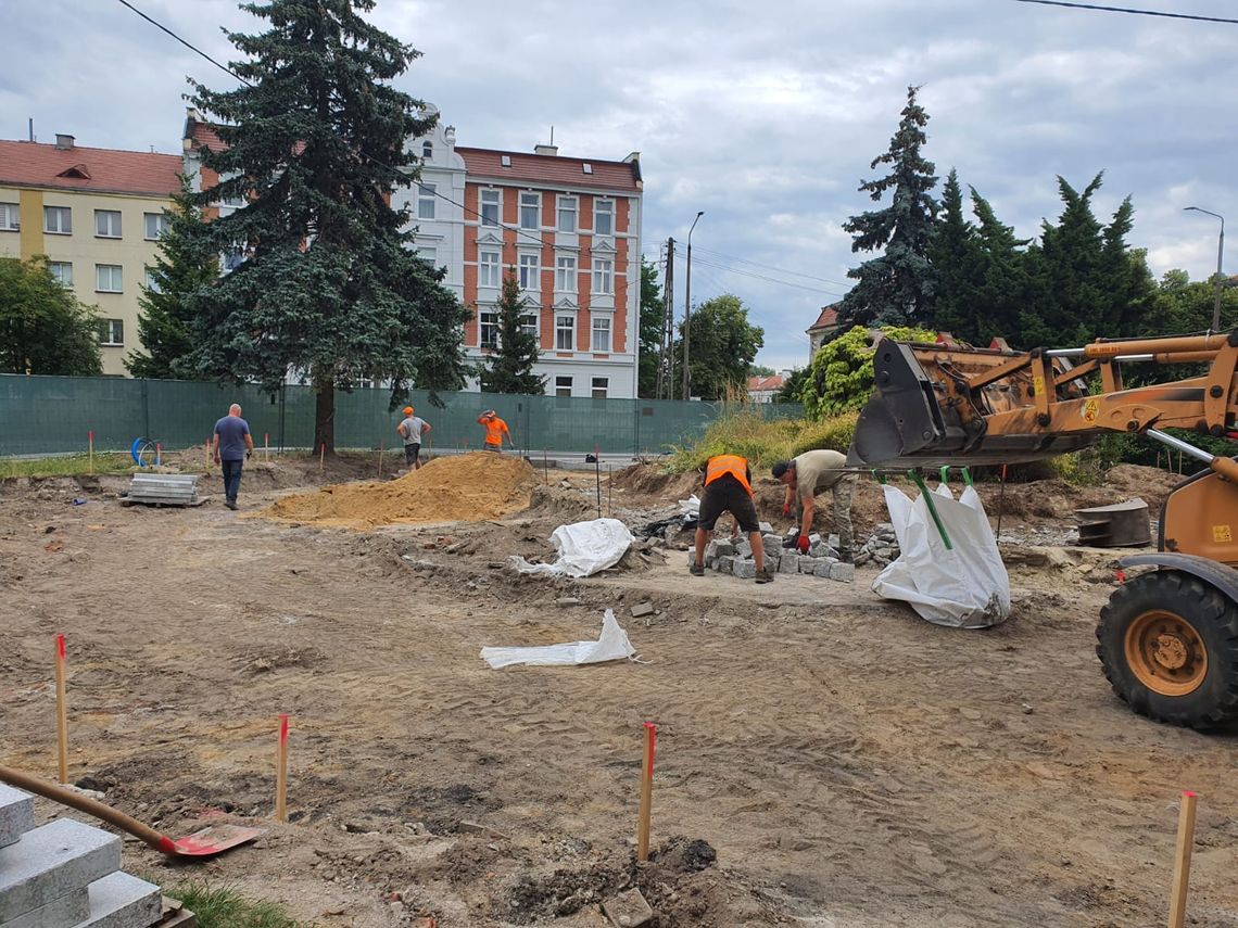 Dzieje się na Skwerze Adama Wójcika