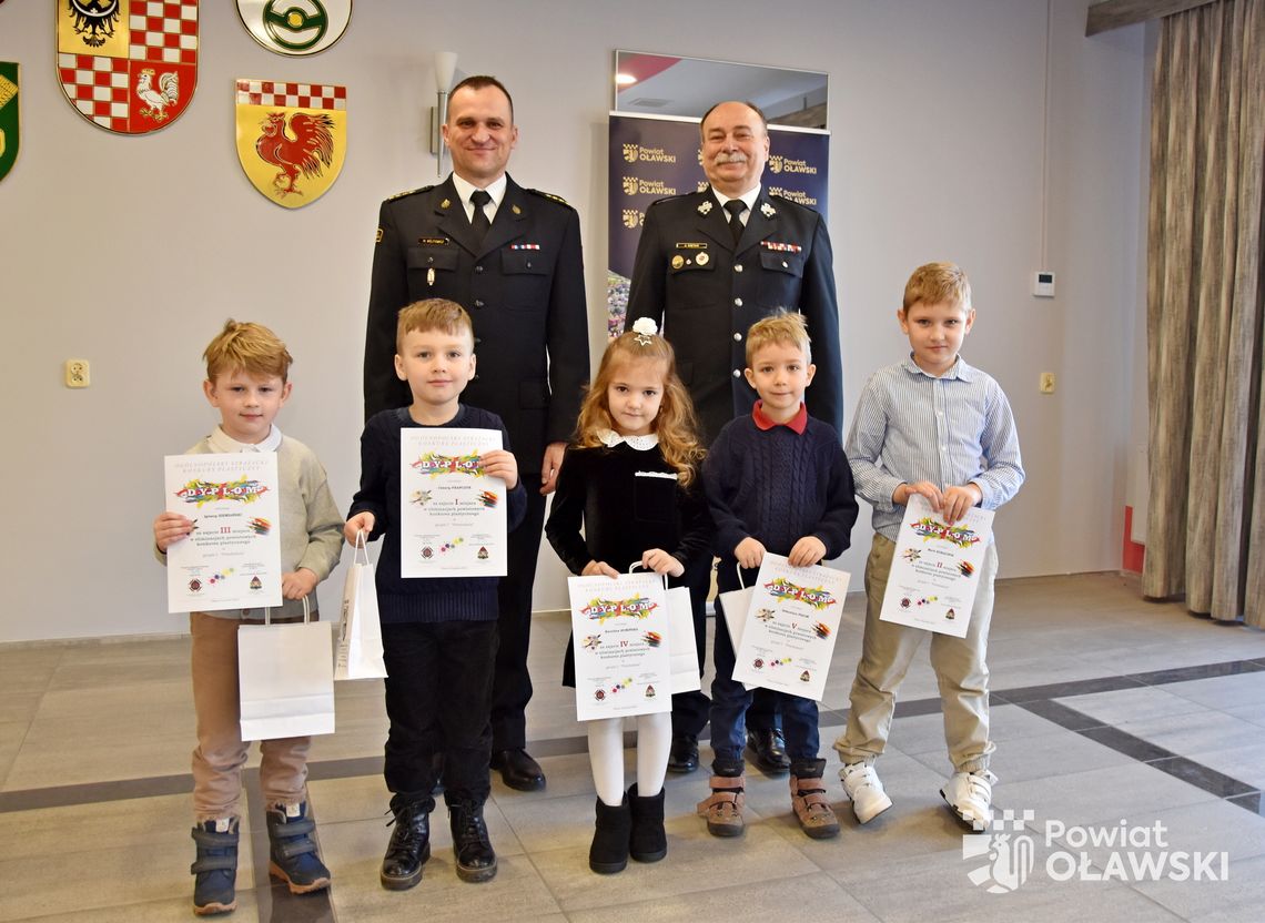 Finał plastycznego konkursu o tematyce pożarniczej Finał plastycznego konkursu o tematyce pożarniczej