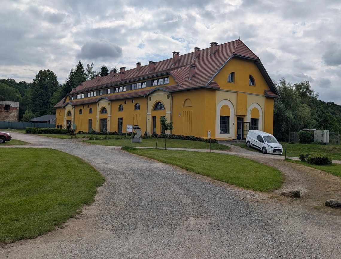 Folwark i park warte zobaczenia