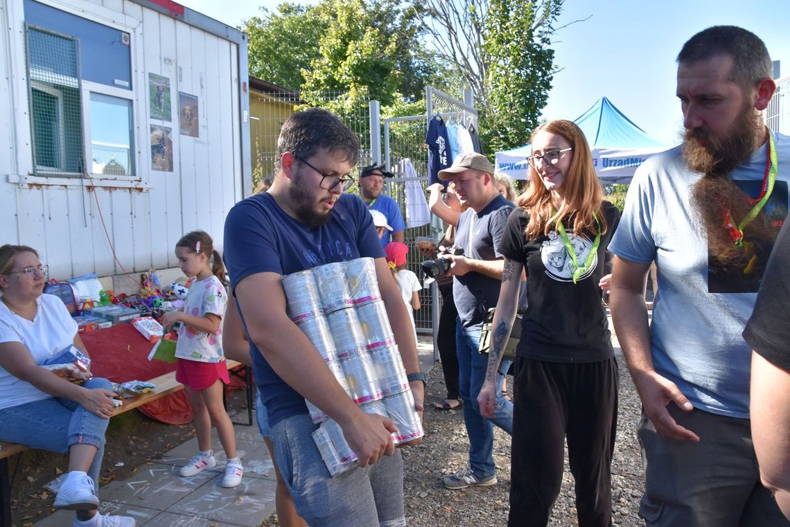 "Futrzasta fiesta", czyli dzień otwarty w oławskim schronisku dla zwierząt