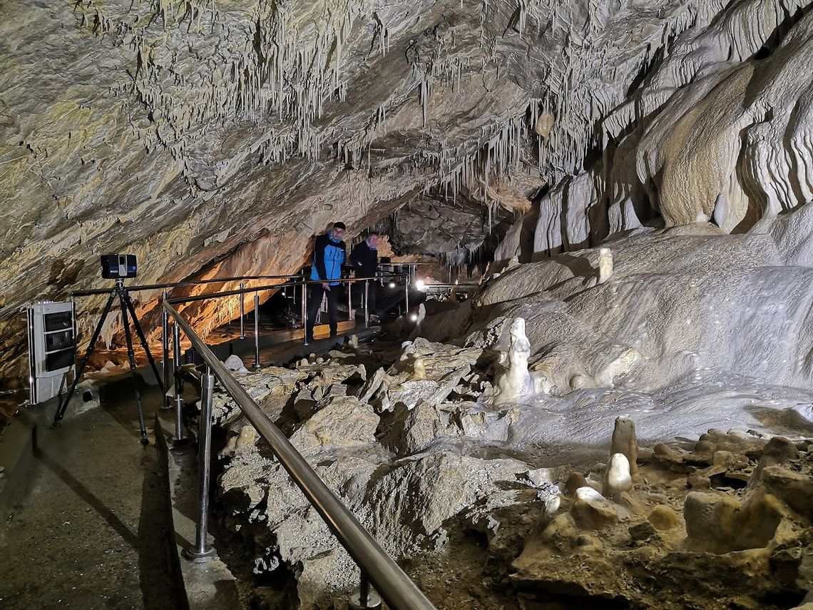 Geodeci z UPWr zmierzyli i zmapowali Jaskinię Niedźwiedzią. A Ty już tam byłeś/byłaś? 