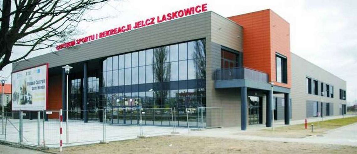 Hala, pełnomocnik, a później kierownik. VIDEO