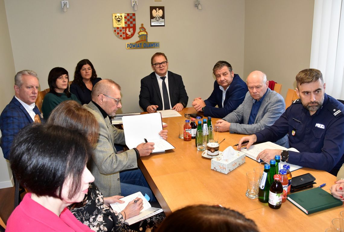 Informacja starosty po posiedzeniu Powiatowego Zespołu Zarządzania Kryzysowego