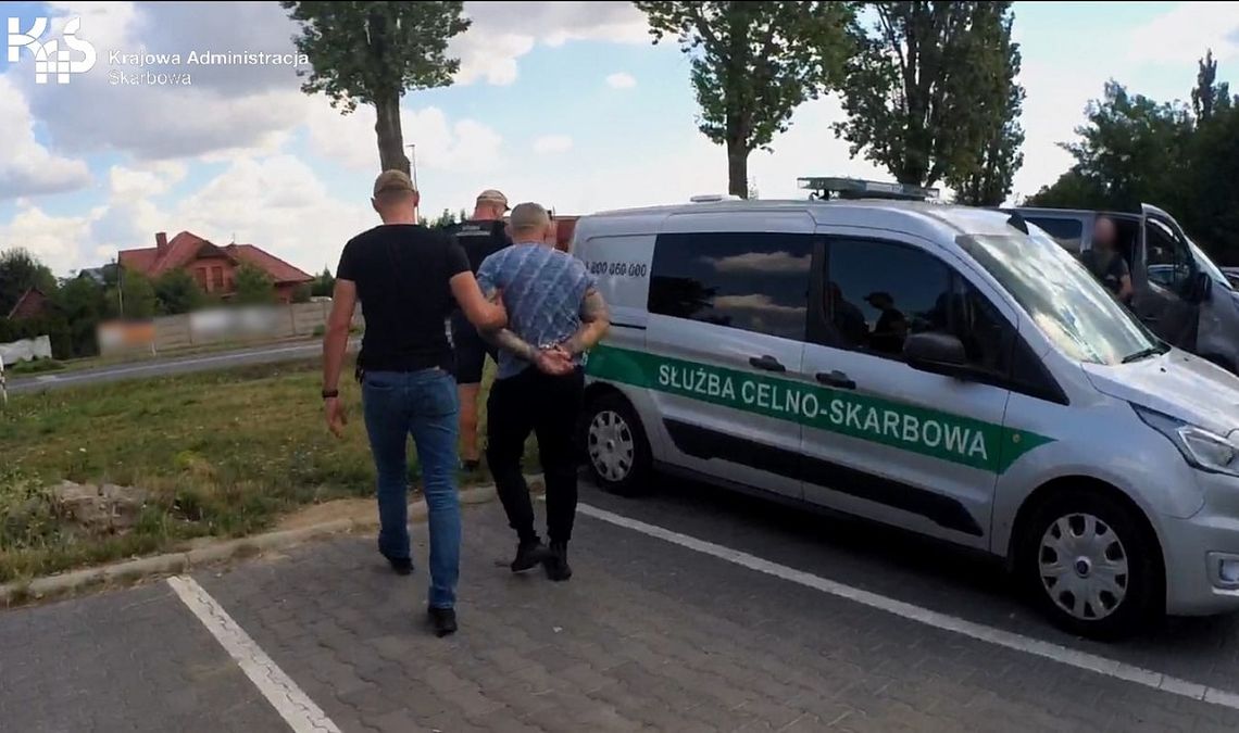 KAS rozbiła zorganizowaną grupę przestępczą zajmującą się nielegalnym hazardem