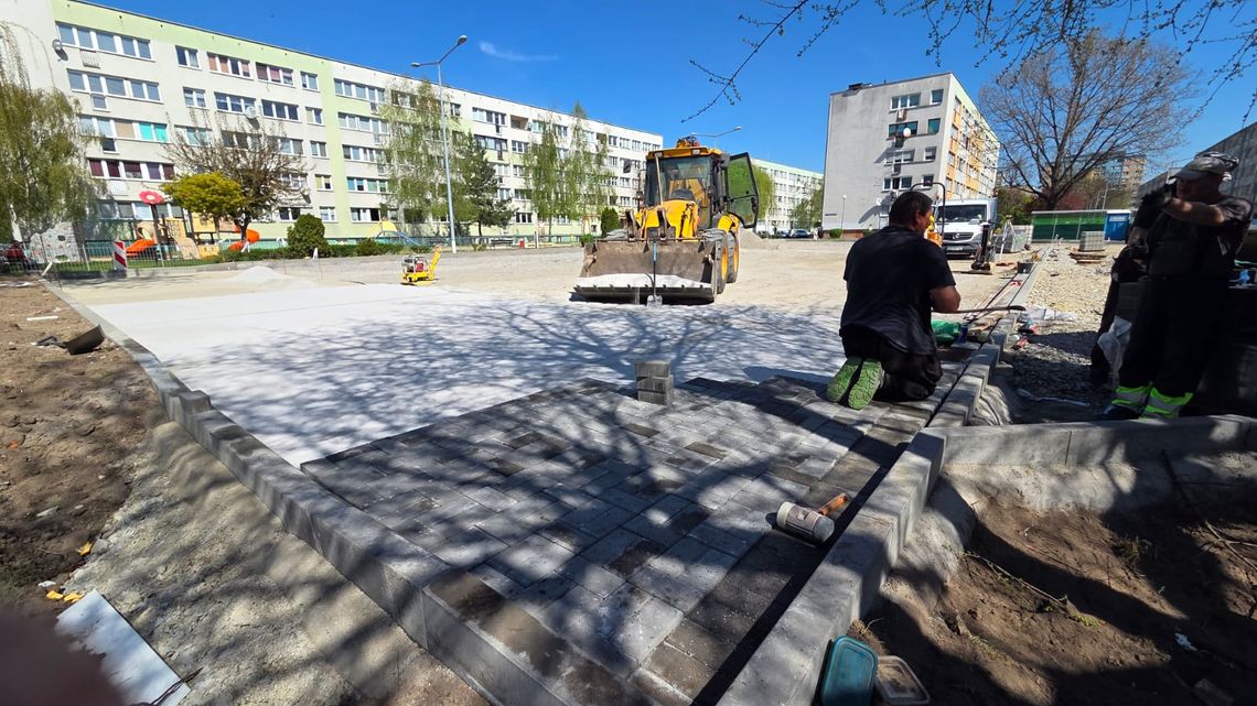 Kiedy koniec tej budowy? Kiedy będą tu miejsca parkingowe?