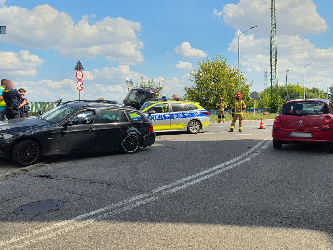 Kolizja trzech aut na skrzyżowaniu i... ujawniona marihuana Kolizja trzech aut na skrzyżowaniu i... ujawniona marihuana