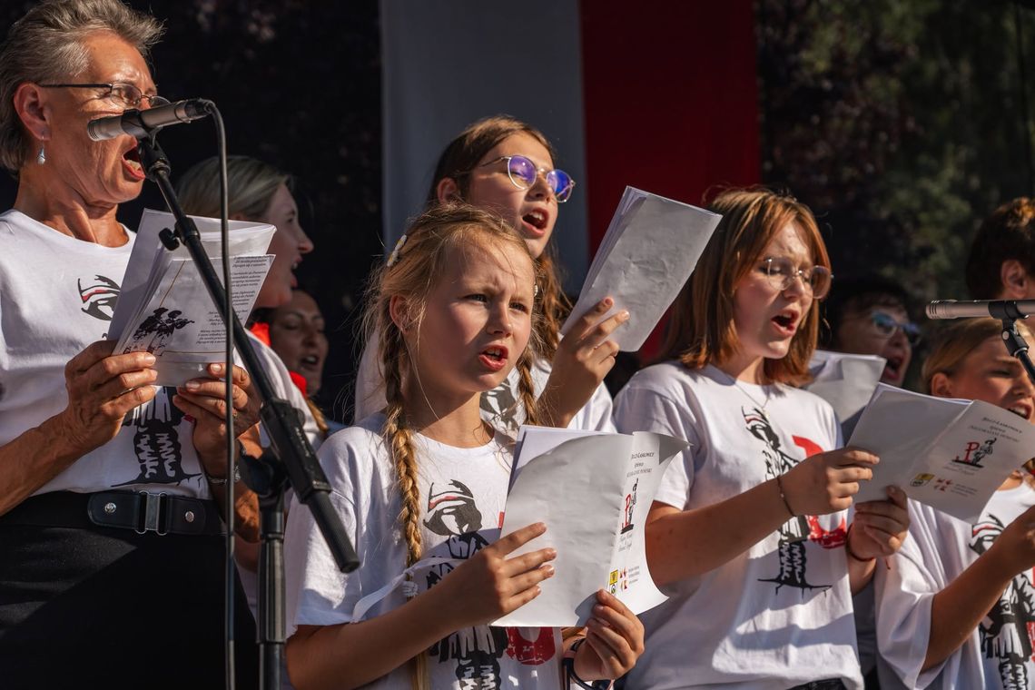 Koncert w hołdzie bohaterom Powstania Warszawskiego Koncert w hołdzie bohaterom Powstania Warszawskiego