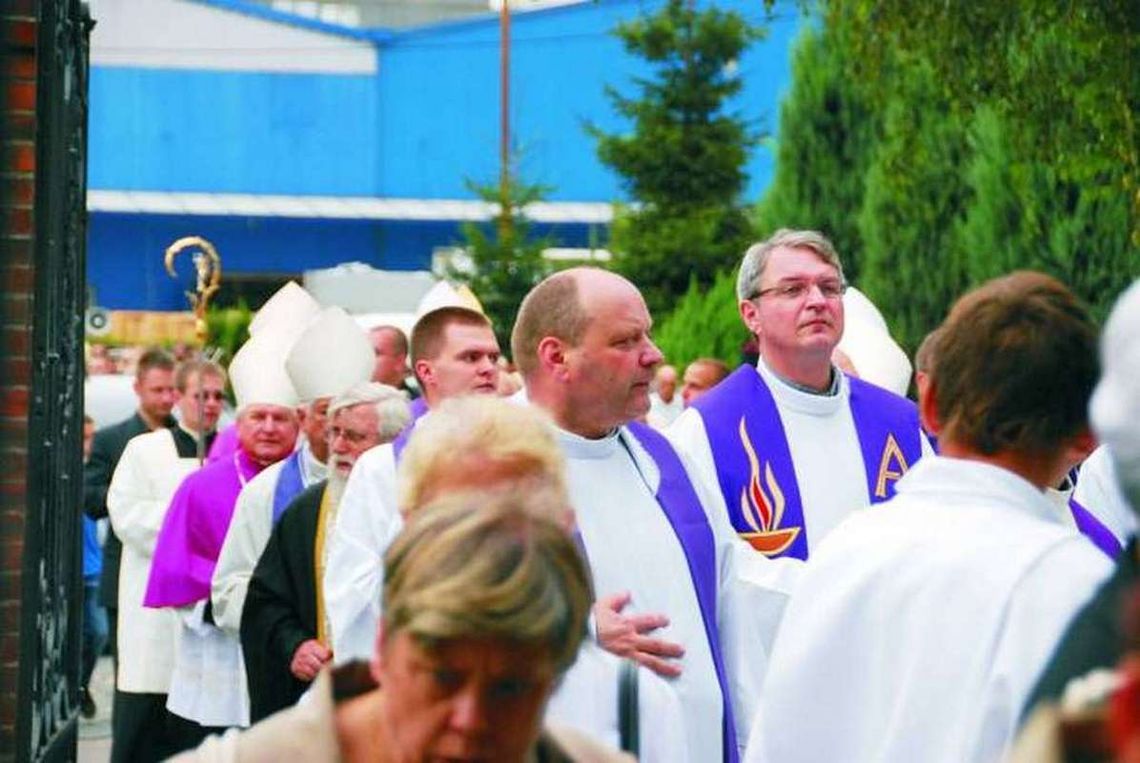 Ksiądz Szafulski zasłużył na "Zasłużonego..."! Ksiądz Szafulski zasłużył na "Zasłużonego..."!