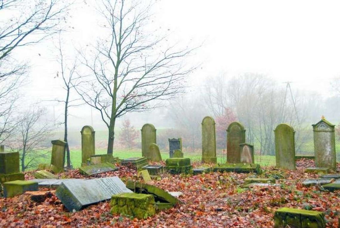 Ku czci, pamięci i przestrodze