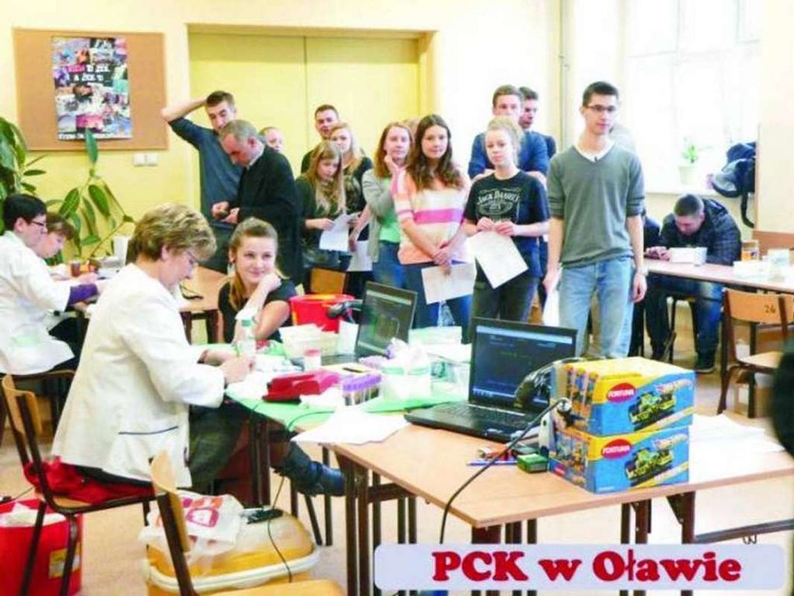 LO: - Młoda krew ratuje życie! LO: - Młoda krew ratuje życie!