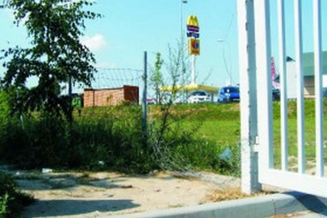 McDonald’s za zamkniętą bramą