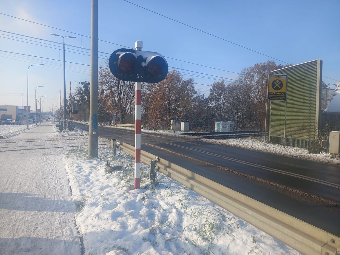 Dlaczego miasto nie wzięło udziału w konsultacjach. Chodzi o przejazd na Wiejskiej