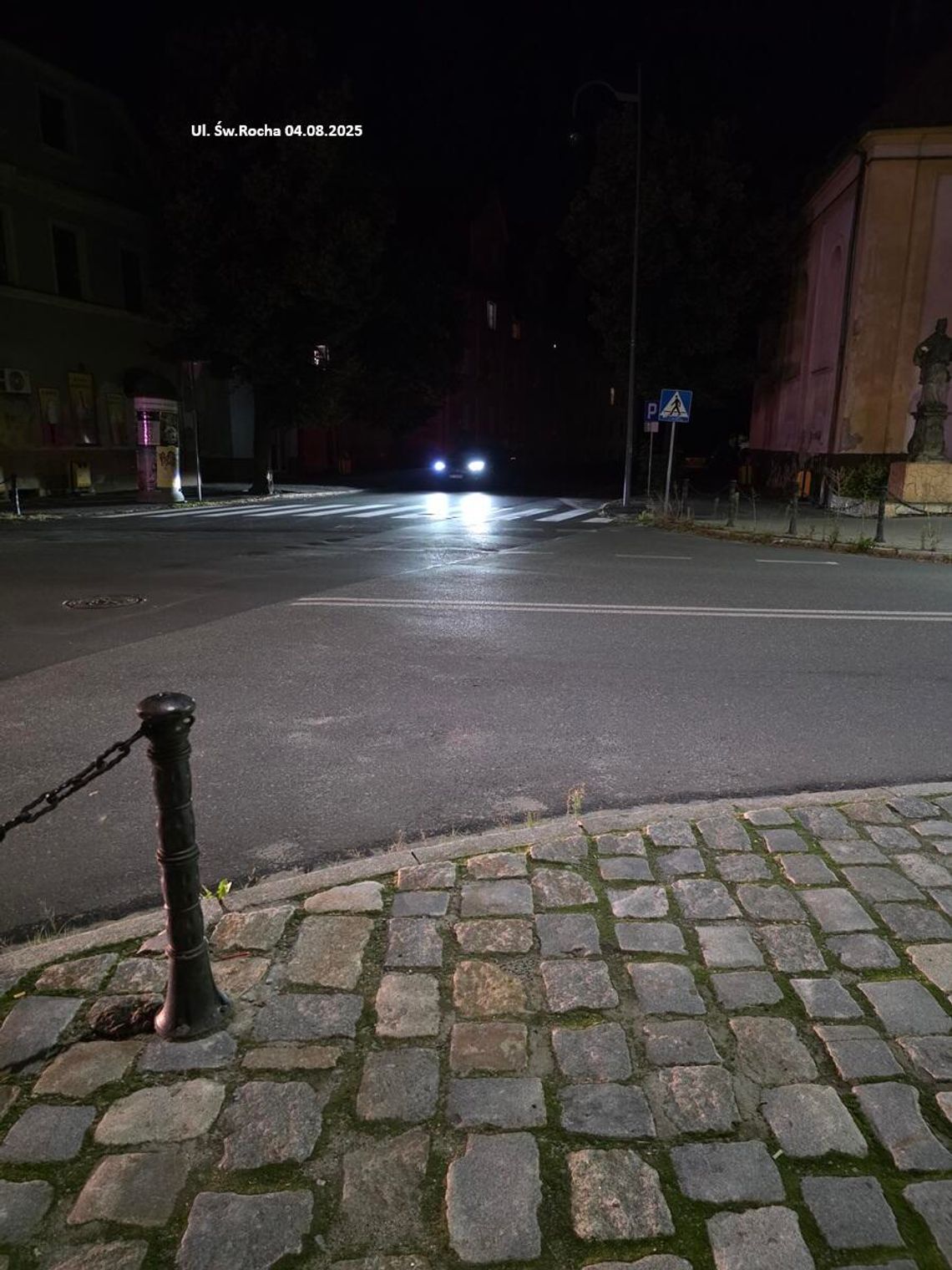 Mieszkaniec pyta, kto odpowiada za lampy, na które miasto od maja negocjuje umowę? Mieszkaniec pyta, kto odpowiada za lampy, na które miasto od maja negocjuje umowę?