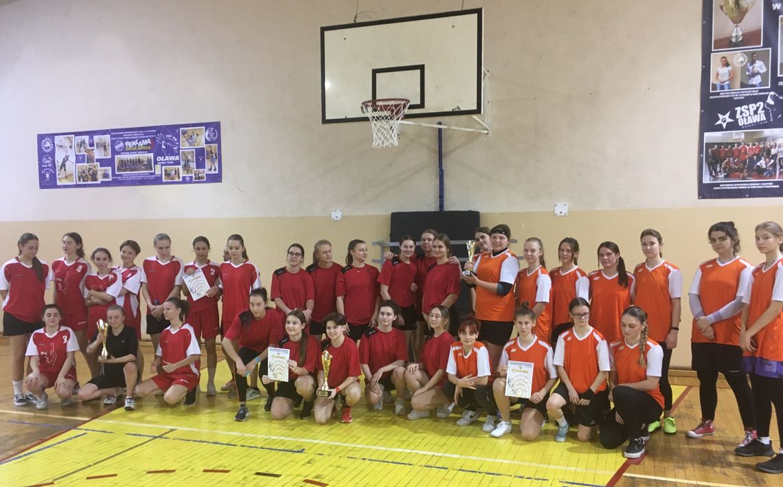 Mistrzostwa Powiatu Oławskiego w koszykówce dziewcząt szkół średnich