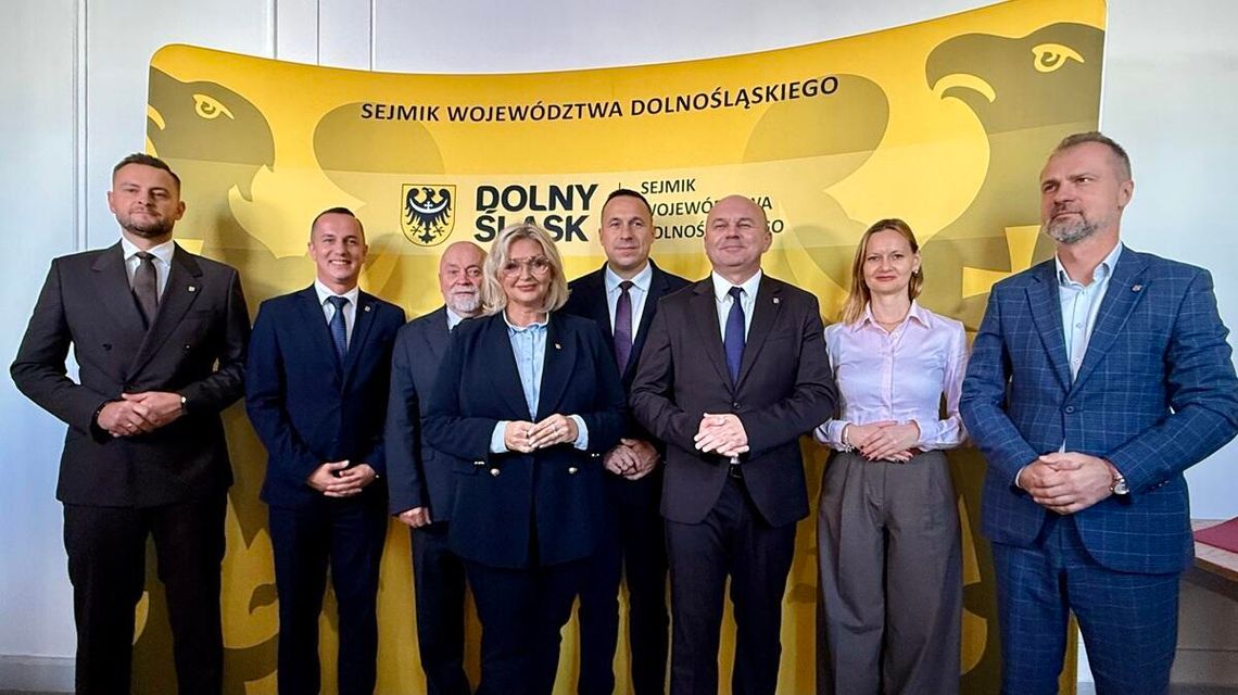 Młodzi Dolnoślązacy mogą zostać radnymi województwa. Trwa nabór do Młodzieżowego Sejmiku Młodzi Dolnoślązacy mogą zostać radnymi województwa. Trwa nabór do Młodzieżowego Sejmiku