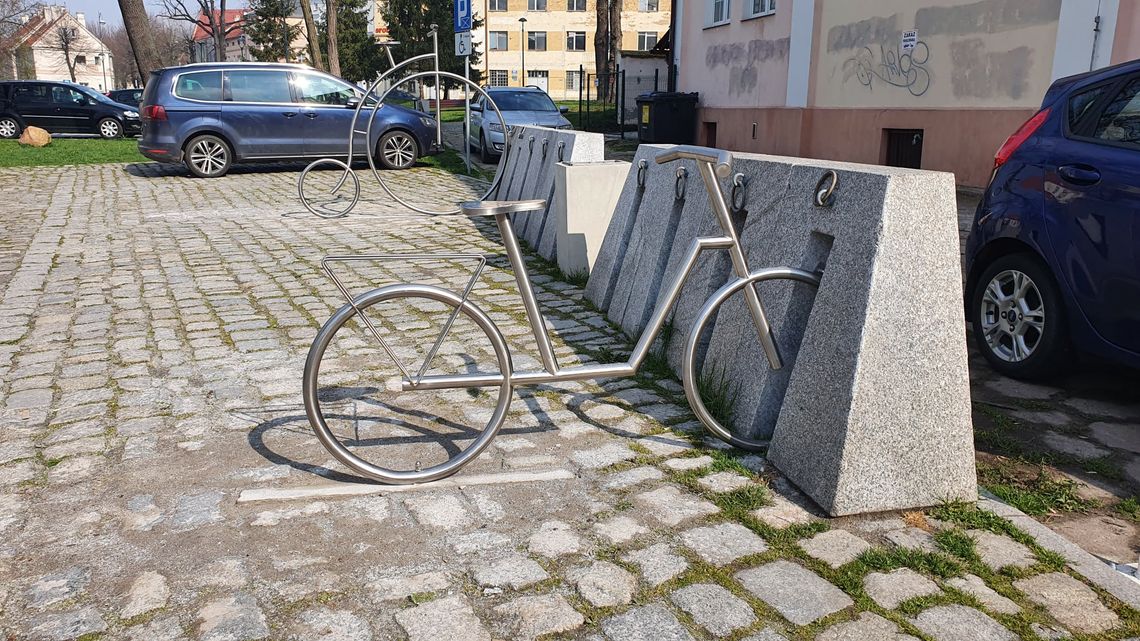 Modele rowerów na parkingu?
