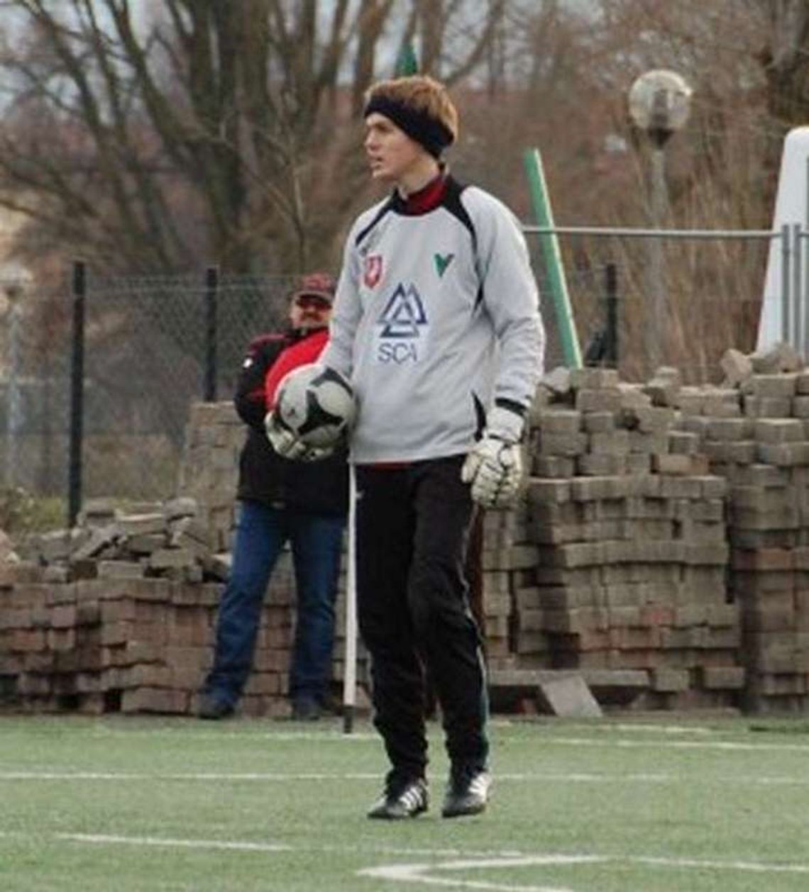 Mordal na Cyprze, koledzy na mrozie Mordal na Cyprze, koledzy na mrozie