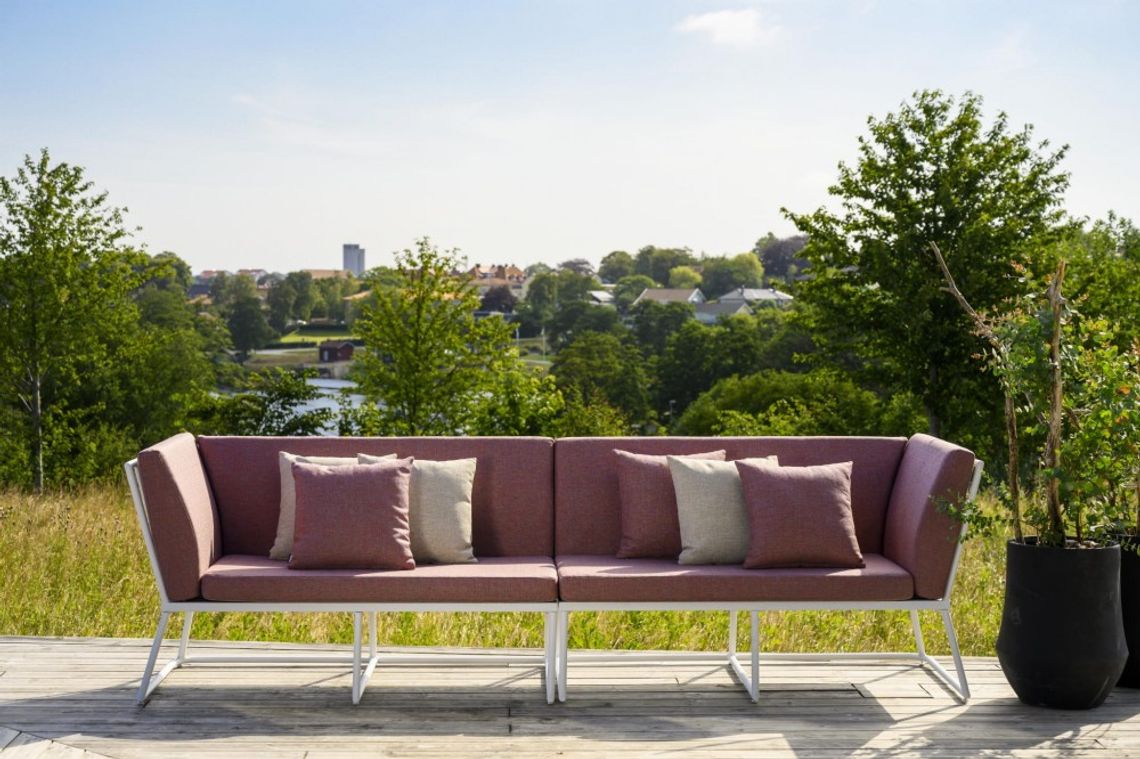 Na co zwrócić uwagę przy zakupie mebli ogrodowych?