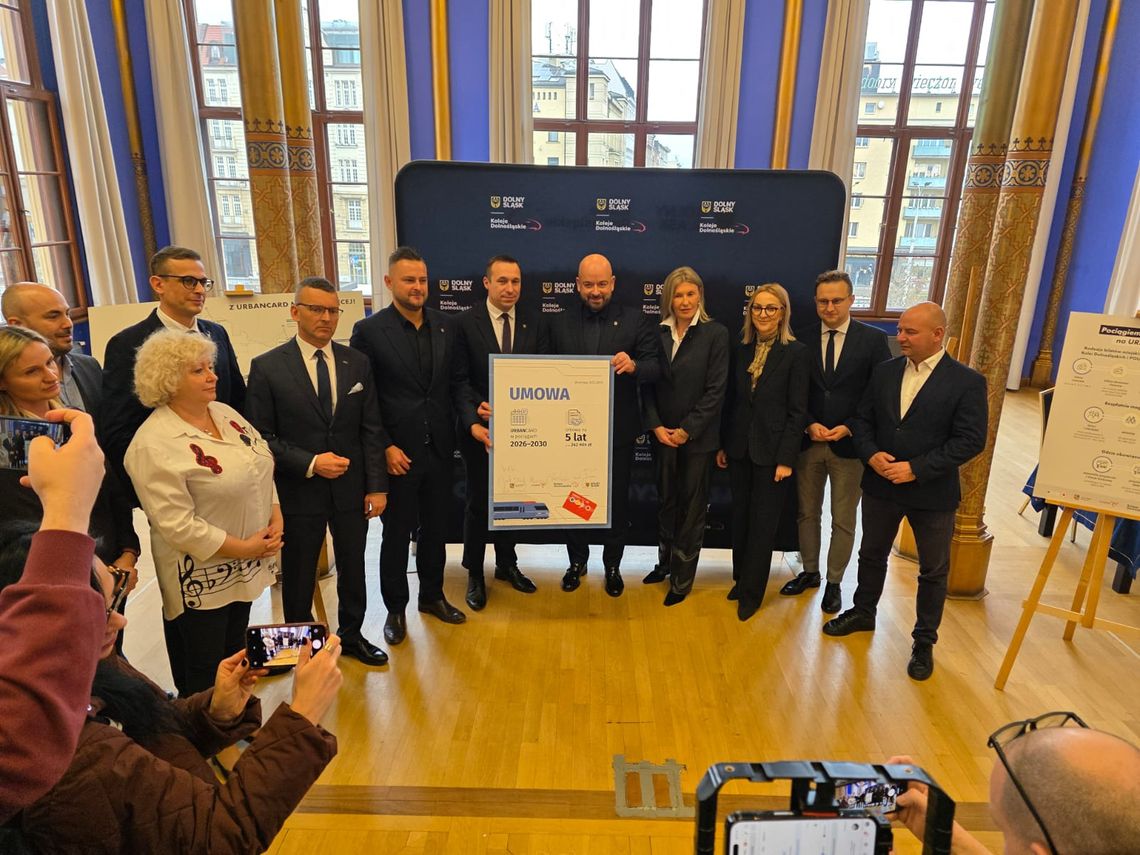 Na miejski bilet w pociągu KD. Współpraca Samorządu Dolnego Śląska i Wrocławia z przewoźnikami na kolejne pięć lat Na miejski bilet w pociągu KD. Współpraca Samorządu Dolnego Śląska i Wrocławia z przewoźnikami na kolejne pięć lat