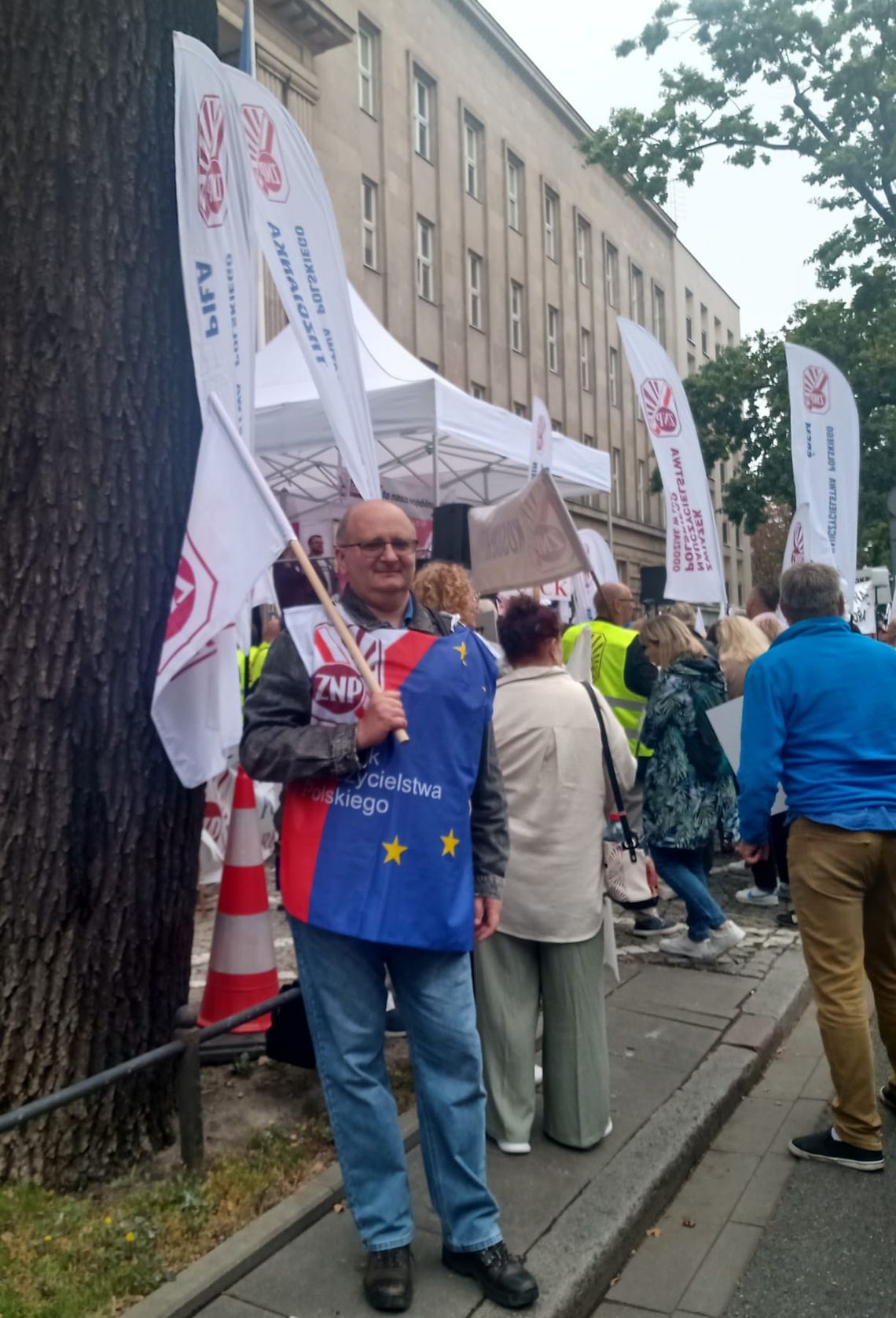 Nauczyciele protestowali w Warszawie. Był tam reprezentant Oławy